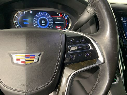 Used 2018 Cadillac Escalade Platinum RWD image 19