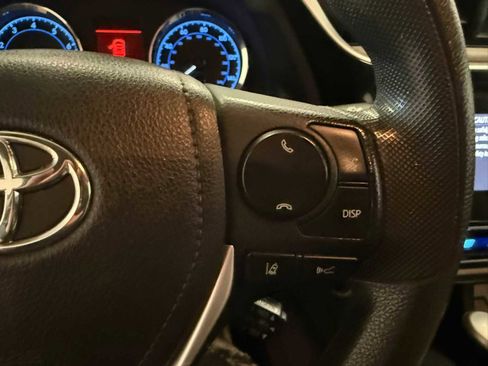 Used 2017 Toyota Corolla LE image 30