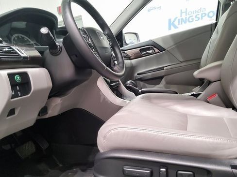 Certified 2017 Honda Accord EX-L image 44