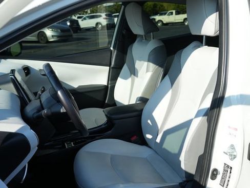 Used 2020 Toyota Prius Prime XLE FWD image 20