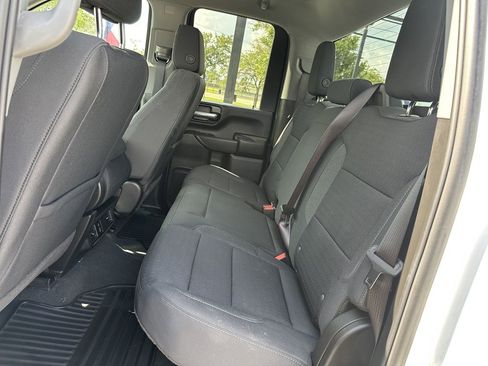 Used 2025 Chevrolet Silverado 2500 Custom w/ Custom Value Package image 8