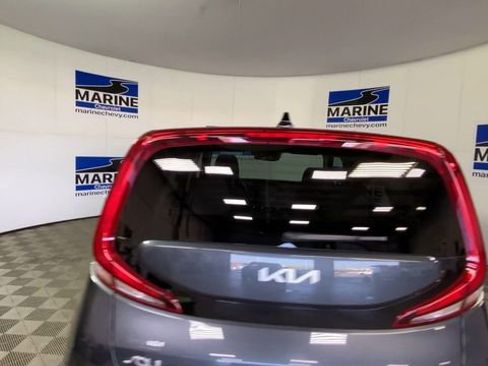 Used 2022 Kia Soul LX w/ Technology Package FWD image 9