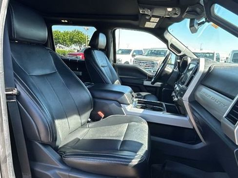 Certified 2022 Ford F250 Limited AWD/4WD image 11