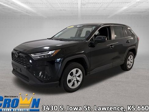Used 2025 Toyota RAV4 LE image 1