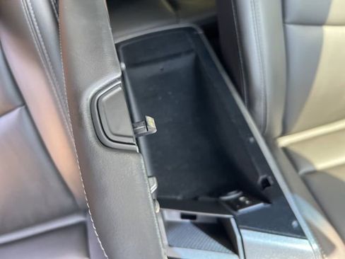 Used 2025 Cadillac CT4 Luxury image 31