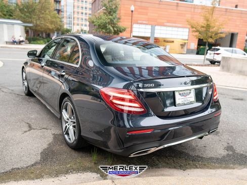 Used 2017 Mercedes-Benz E 300 image 5