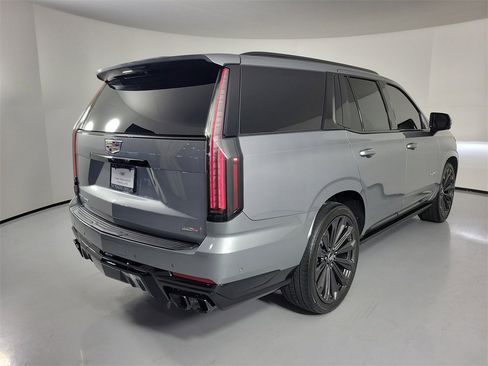 Certified 2025 Cadillac Escalade V image 4