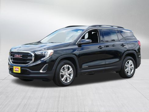 Used 2018 GMC Terrain SLE w/ Driver Convenience Package AWD/4WD image 3