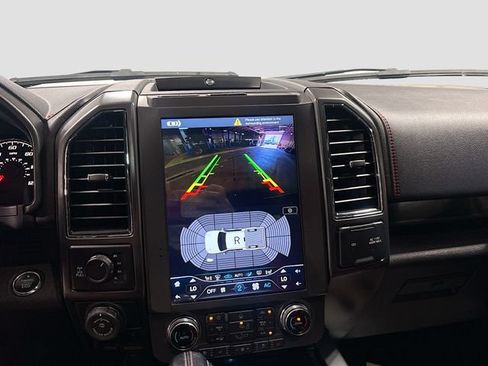 Used 2018 Ford F150 Lariat w/ Equipment Group 502A Luxury AWD/4WD image 13
