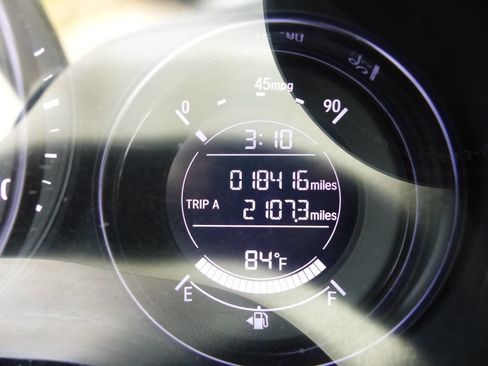 Used 2021 Honda HR-V LX image 26