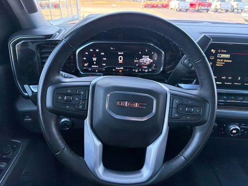Used 2024 GMC Sierra 1500 SLE image 17