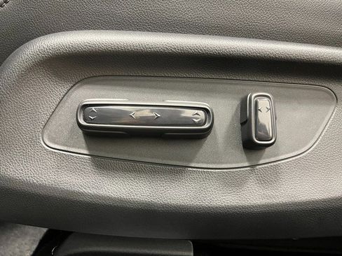 New 2026 Honda HR-V EX-L image 14