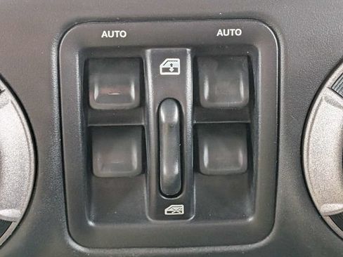 Used 2016 Jeep Wrangler Unlimited Sport w/ Quick Order Package 24S AWD/4WD image 22