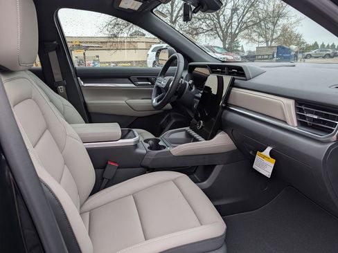 New 2026 GMC Terrain Elevation w/ Elevation Premium Package image 23