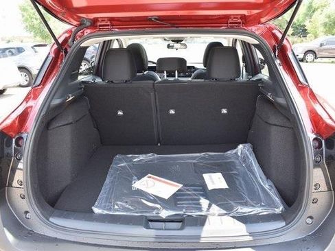 New 2025 Nissan Kicks SV w/ SV Premium Package image 32