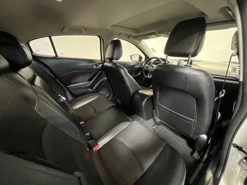 Used 2017 MAZDA MAZDA3 Grand Touring w/ Premium Equipment Package FWD image 12