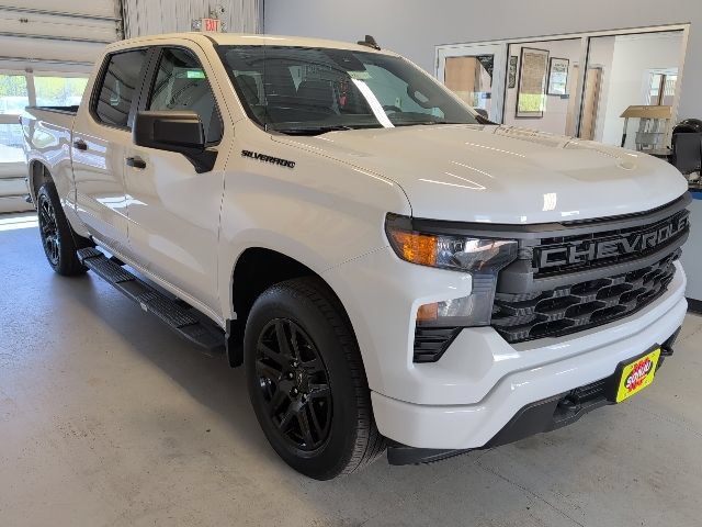 Used 2023 Chevrolet Silverado 1500 Custom w/ LPO, Dark Essentials Package AWD/4WD image 5