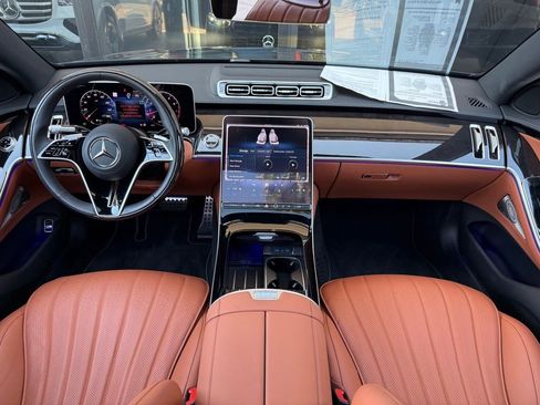 Certified 2026 Mercedes-Benz S 500 4MATIC image 11