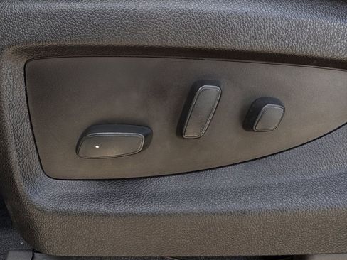 Used 2018 GMC Yukon Denali w/ Denali Ultimate Package image 24