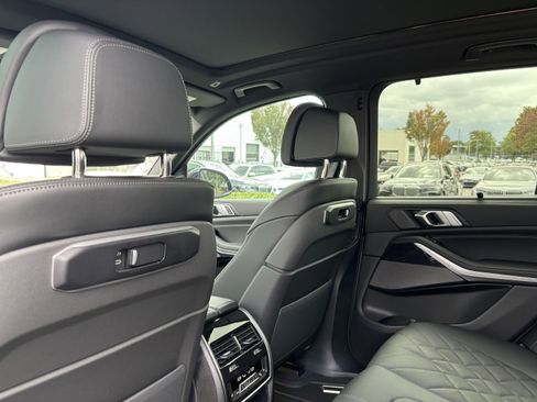 Used 2026 BMW X5 xDrive40i w/ M Sport Package image 34