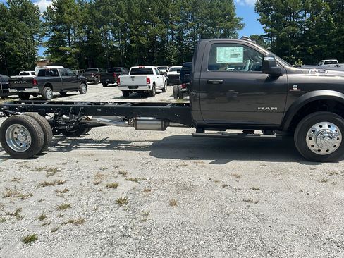 New 2025 RAM 5500 2WD Regular Cab image 7