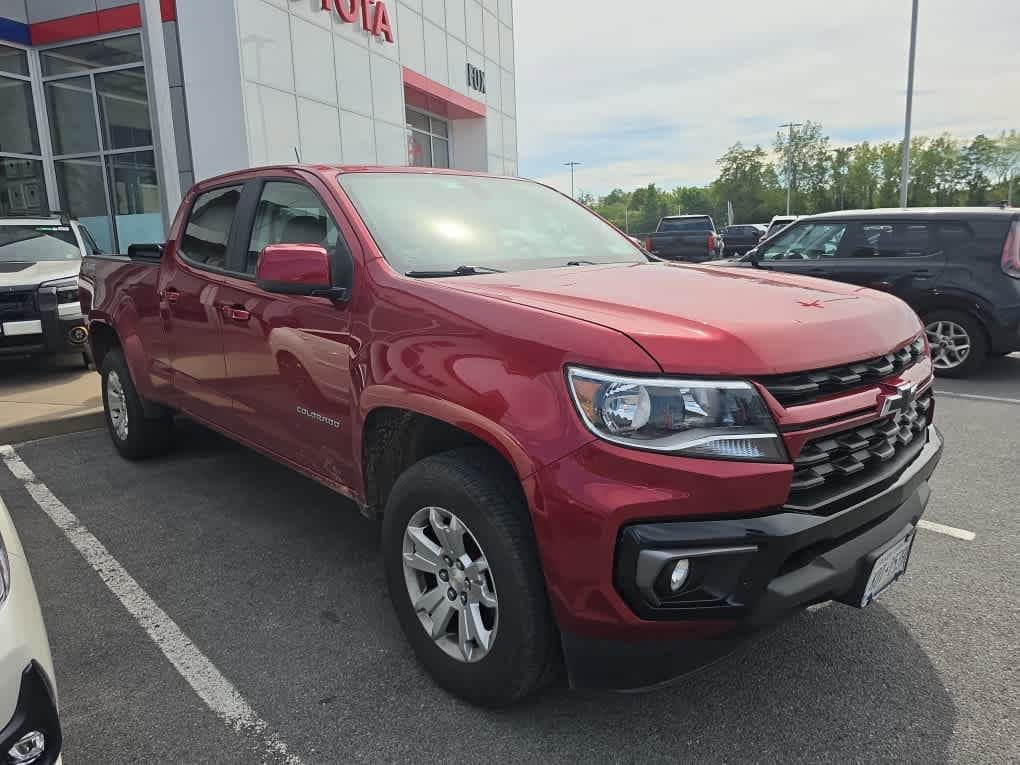 Used 2021 Chevrolet Colorado LT w/ LT Convenience Package AWD/4WD image 3