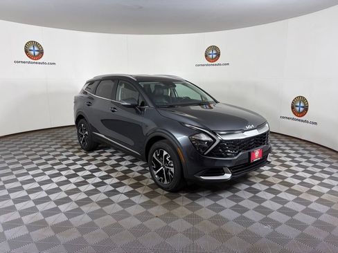 Used 2023 Kia Sportage EX AWD/4WD image 17