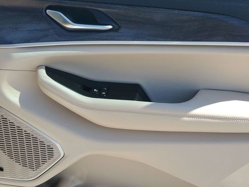 Used 2022 Jeep Grand Cherokee Limited w/ Luxury Tech Group II image 45