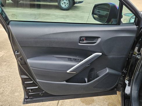 Used 2024 Toyota Corolla Cross AWD Hybrid image 14