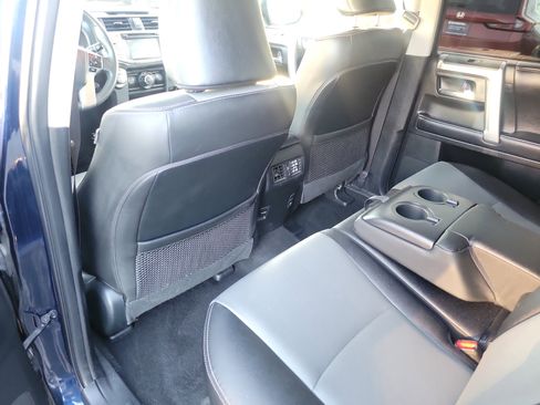 Certified 2019 Toyota 4Runner SR5 Premium image 11