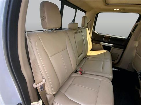 Used 2019 Ford F150 Lariat w/ Equipment Group 502A Luxury RWD image 20
