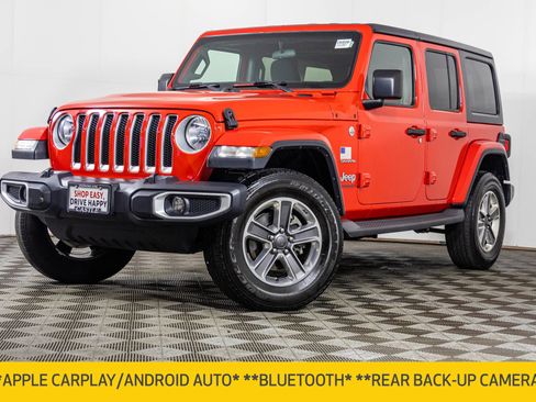 Used 2019 Jeep Wrangler Unlimited Sahara AWD/4WD image 2