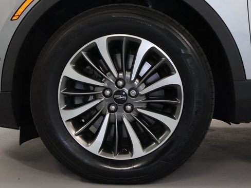 Used 2020 Lincoln Nautilus Reserve AWD/4WD image 38