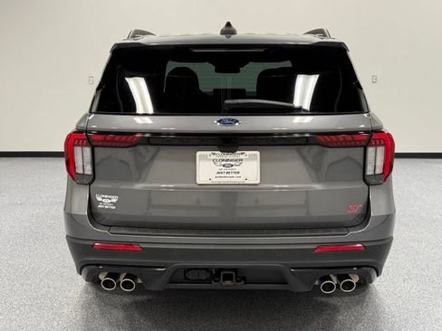 Used 2025 Ford Explorer ST AWD/4WD image 10