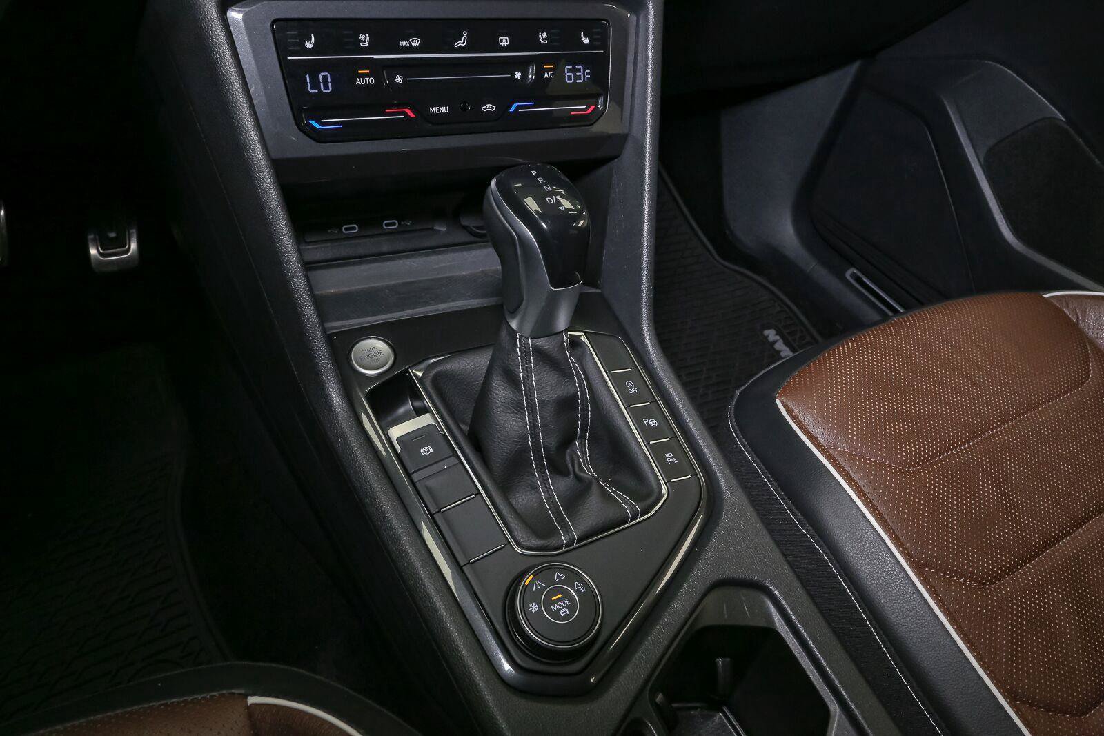 Used 2023 Volkswagen Tiguan SEL R-Line AWD/4WD image 36