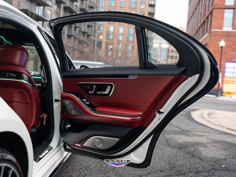 Used 2021 Mercedes-Benz S 580 4MATIC Sedan w/ AMG Line image 45