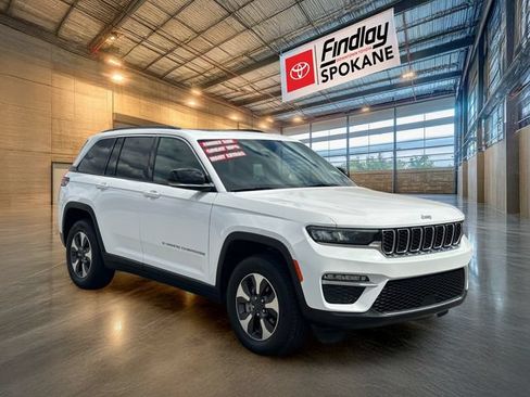 Used 2024 Jeep Grand Cherokee Limited 4xe AWD/4WD image 2