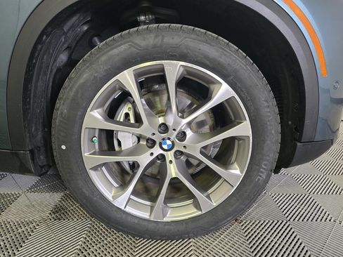 Used 2024 BMW X5 xDrive40i image 2