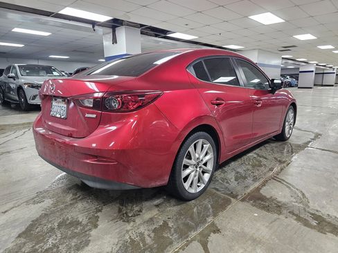 Used 2017 MAZDA MAZDA3 Touring image 2