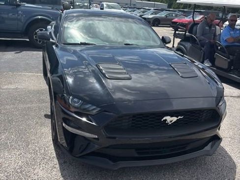 Used 2018 Ford Mustang Coupe w/ Equipment Group 101A RWD image 3
