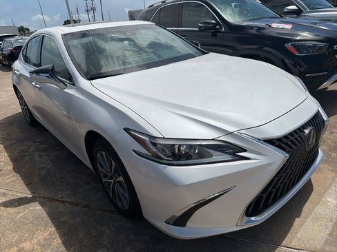Used 2024 Lexus ES 350 w/ Accessory Package (Z1) FWD image 6