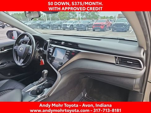 Used 2020 Toyota Camry SE FWD image 31