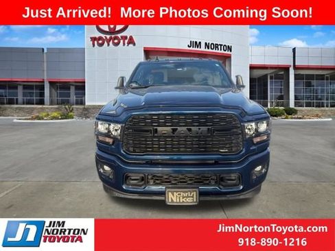 Used 2023 RAM 2500 Big Horn w/ Night Edition AWD/4WD image 2