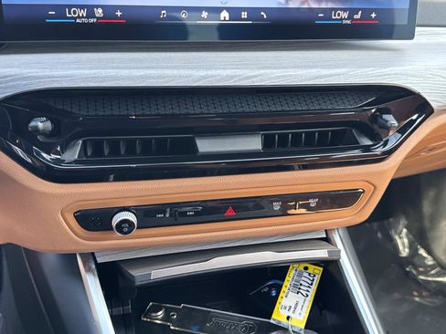 Certified 2025 BMW i4 eDrive40 RWD image 20