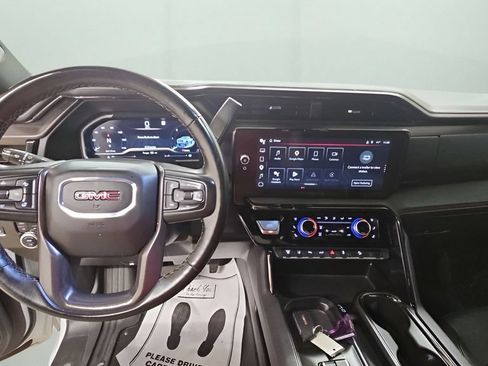 Used 2025 GMC Sierra 2500 AT4 AWD/4WD image 10