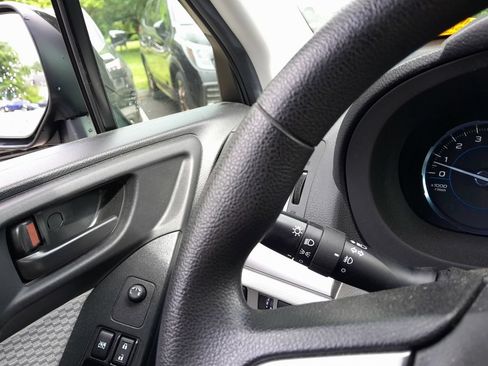 Used 2018 Subaru Forester 2.5i Premium AWD/4WD image 19