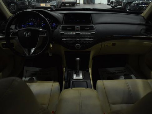 Used 2012 Honda Crosstour EX-L image 19