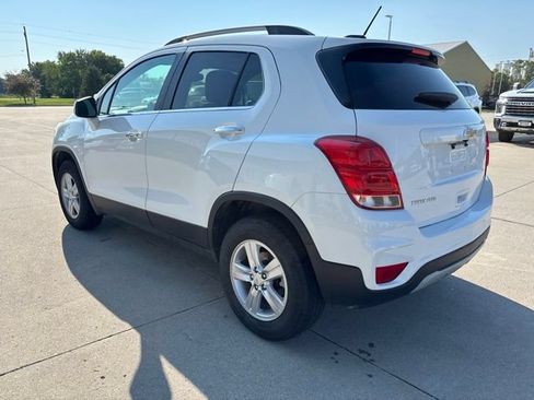 Used 2020 Chevrolet Trax LT w/ LT Convenience Package AWD/4WD image 8