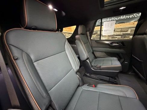 Used 2025 GMC Yukon AT4 image 35