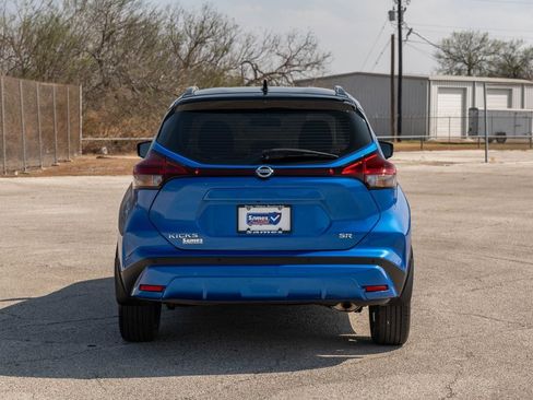Used 2021 Nissan Kicks SR image 6